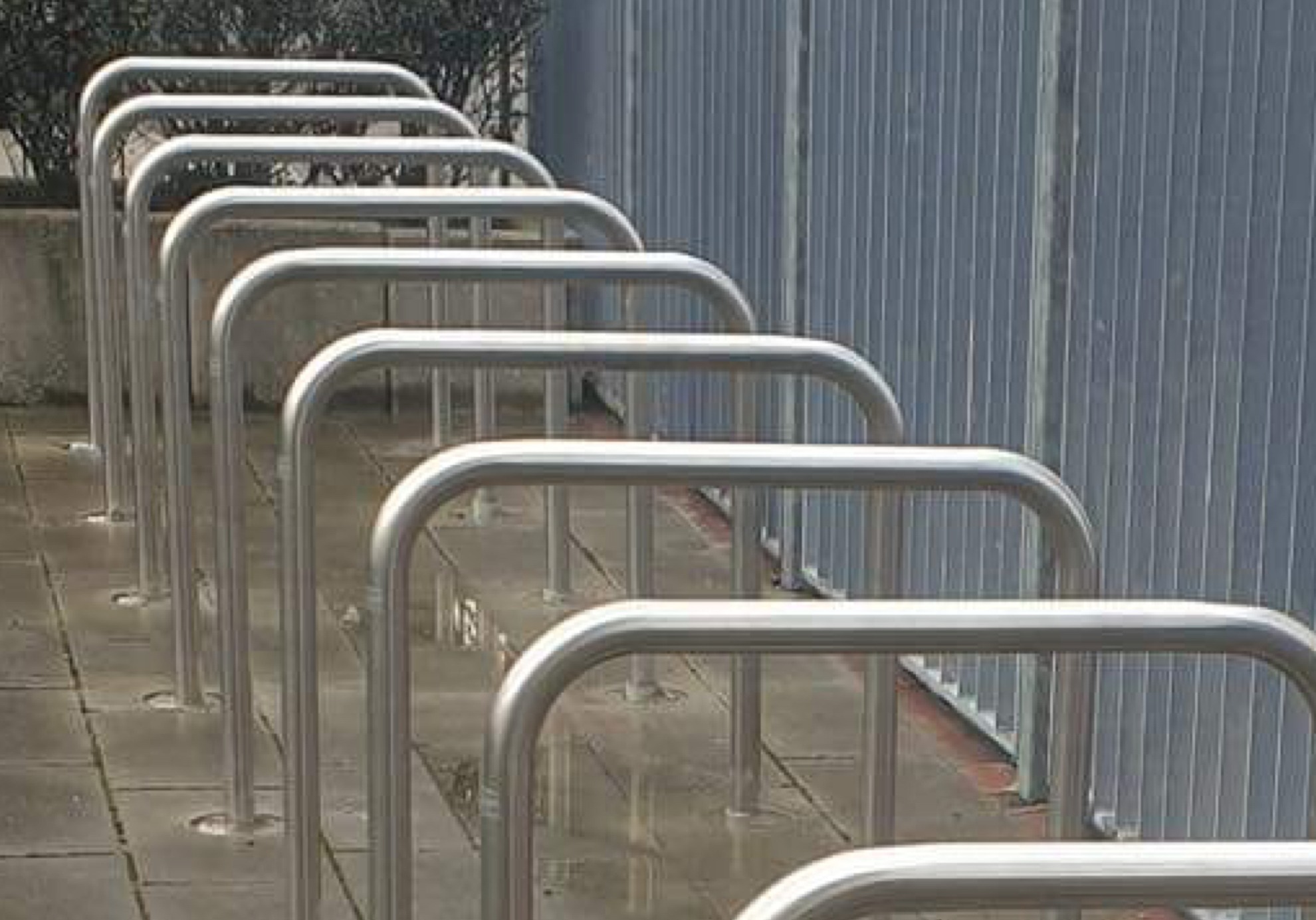 cropped-leistungsdetailseite-stadtmoeblierung